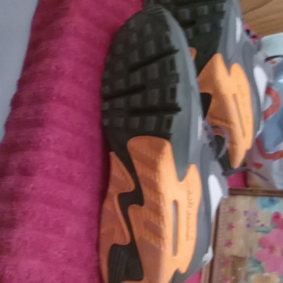 Nike shoes like brand new hardly worn size 10 1/2 men's - Picture 3 of 6